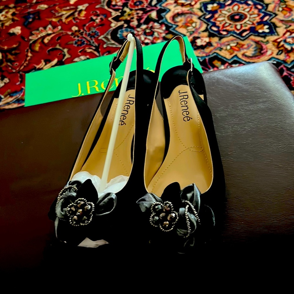 JRenee dress heels. 7 1/2 WW. NWT, $52.